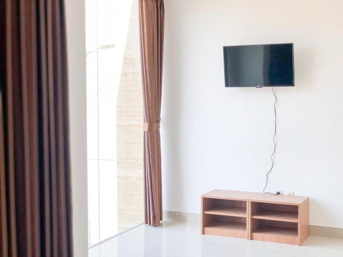Albergue Reddoorz Syariah Near Lapangan Pancasila Simpang Lima Semarang Exterior foto