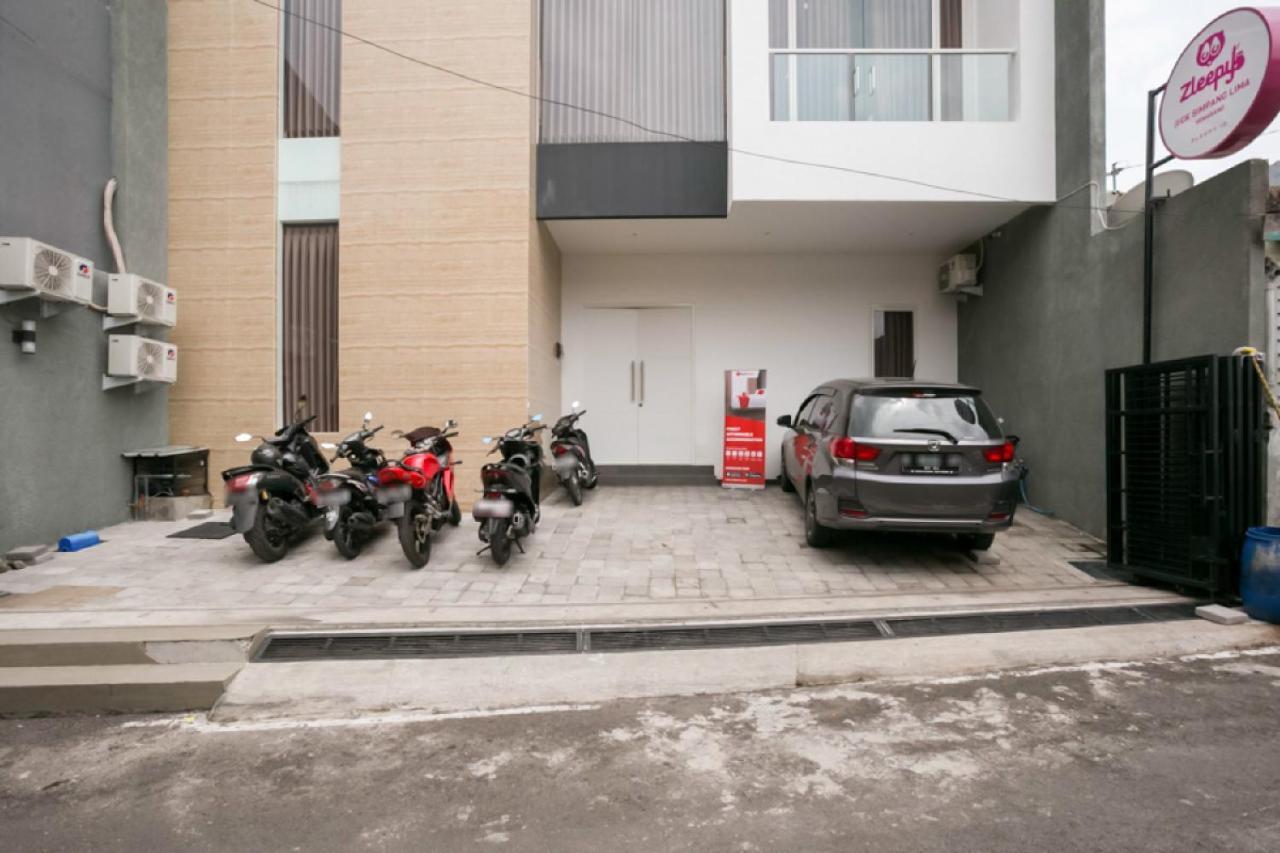 Albergue Reddoorz Syariah Near Lapangan Pancasila Simpang Lima Semarang Exterior foto